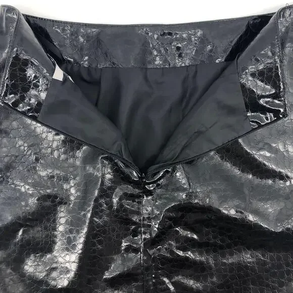 Y2k black vinyl mini skirt 2000s vintage - Picture 3 of 5